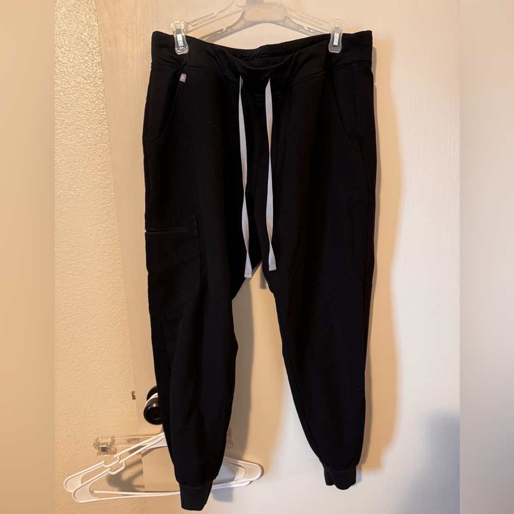 Figs Zamora Black Jogger Pants